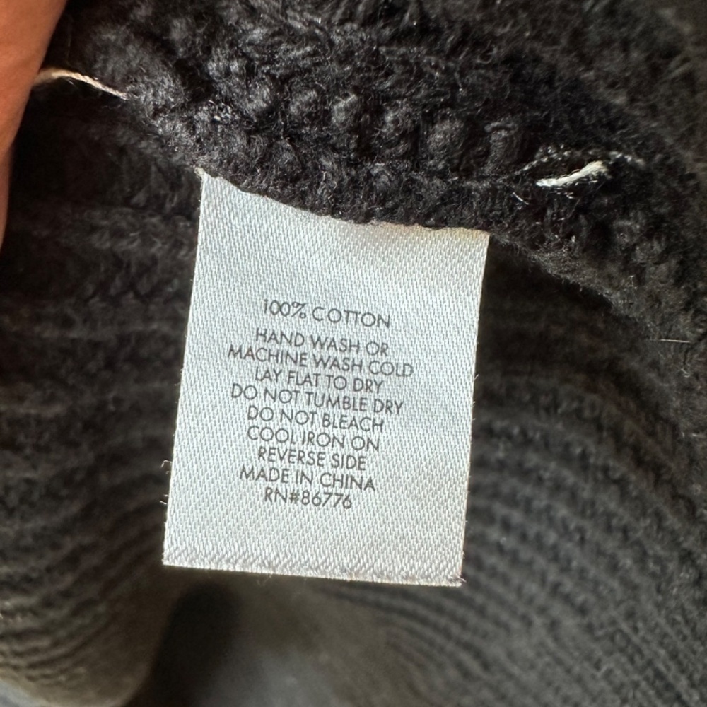 J. Society New York Black chunky knit v neck sweater, Med. CB2108 - Picture 6 of 6